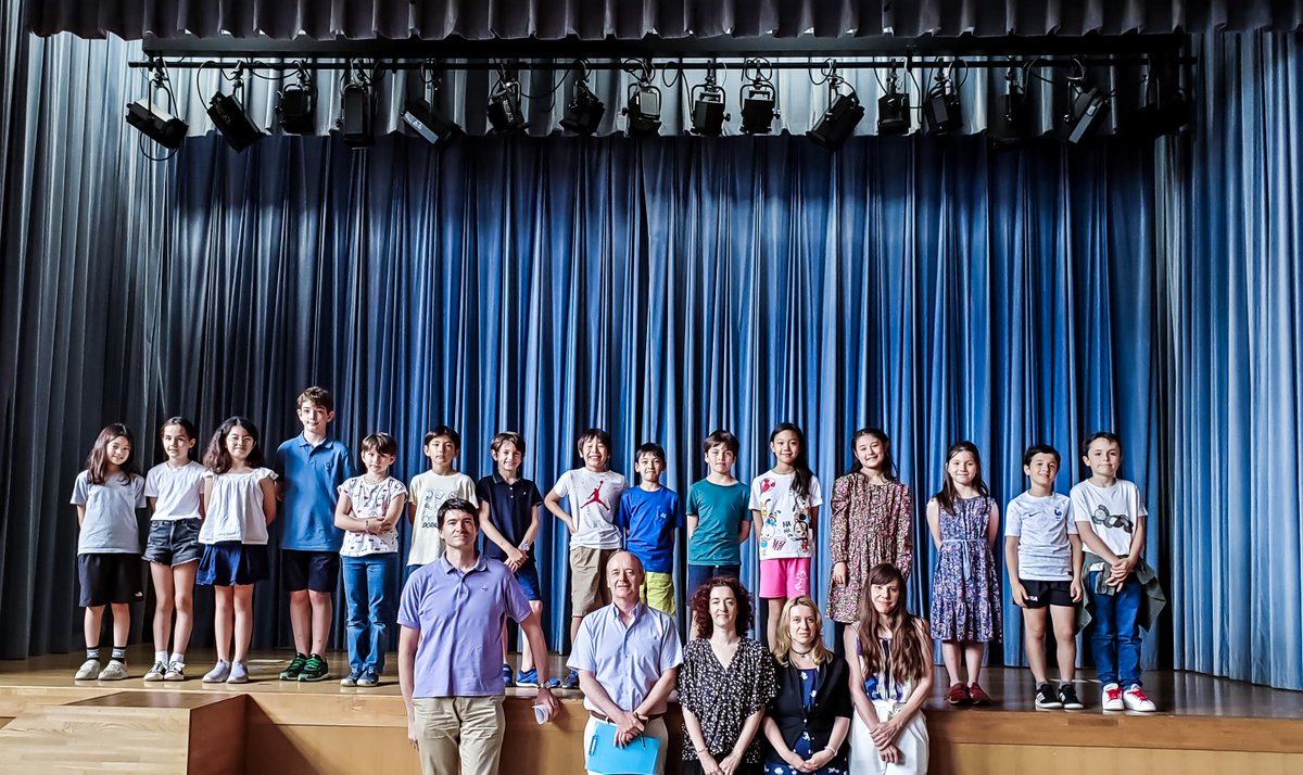 lfitokyo's tweet photo. #CONCOURS DE #LECTURE
🌟📚 Les #PetitsChampionsdelaLecture du #LFITokyo ont brillé lors de la finale ! 🎉
Félicitations à nos 20 finalistes de CM1 pour leur #performanceexceptionnelle lors de cette #compétitionlittéraire.
Le plaisir de la lecture était à l'honneur !
1/3 https://t.co/6ZDdm5uBzS