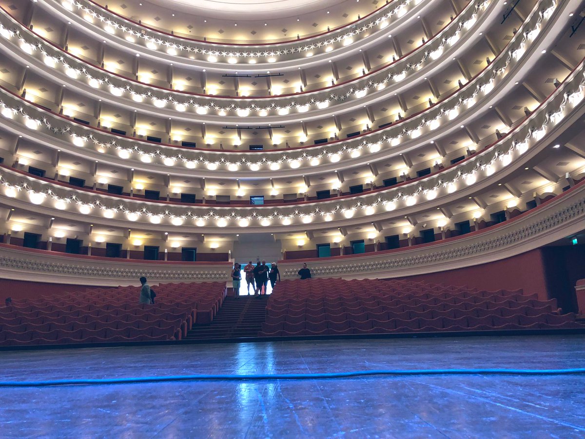 russellcrowe's tweet image. Indoor Garden Party concert tonight in Catanzaro 

This venue … it’s amazing. An incredible feat of architecture .
An absolute jewel in Calabria’s crown. 
il Mundo dovrebbe verdere la Calabria. La Calabria e bella.

There are still seats available in the boxes. 
Get your tickets