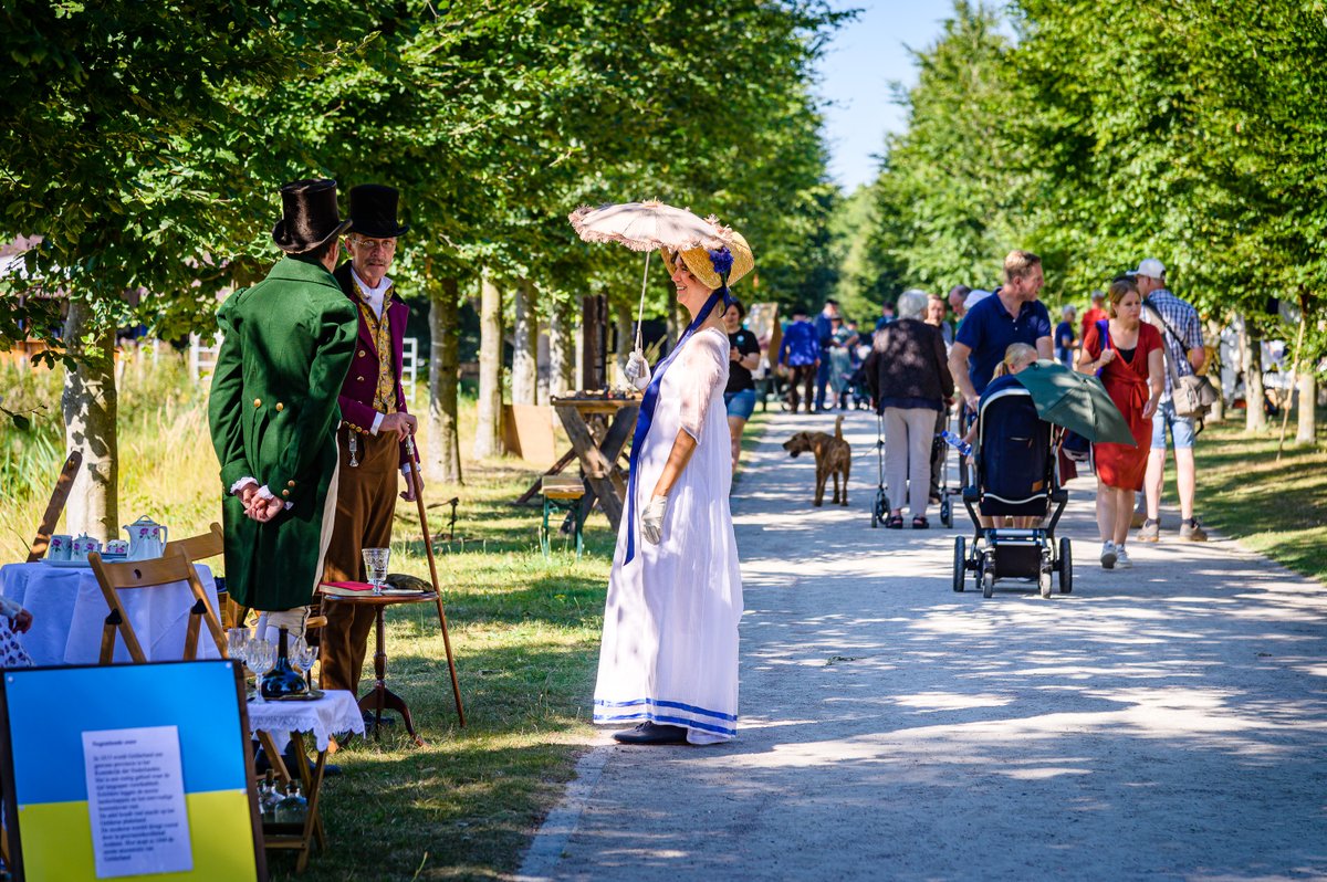 We zoeken vrijwilligers die graag mee willen helpen op het Verhaal van Gelderland Festival, 26 &amp; 27 augustus bij <a href="/kasteelcb/">Kasteel Cannenburch</a> in #Vaassen. We bieden diverse werkzaamheden, waaronder het ontvangen van bezoekers en het afbouwen van locaties. Info &amp; aanmelden: erfgoedgelderland.nl/nieuws/oproep-…