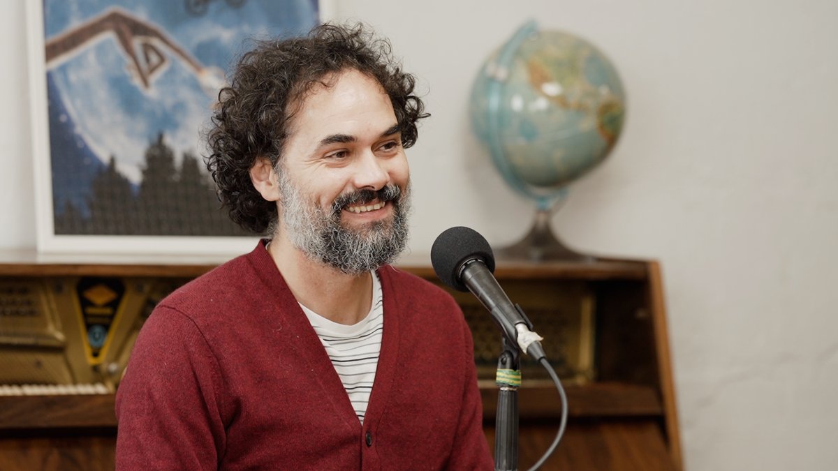 Institut d'Estudis Espacials de Catalunya (IEEC) (@ieec_space) on Twitter photo 9è episodi de 'La veu còsmica'! 🌌
Com es va expandir l'#univers poc després del Big Bang? En parlem amb Diego Blas, investigador de l'<a href="/_IFAE/">IFAE</a>
Un pòdcast amb la col·laboració de: #IEEC <a href="/ice_csic/">Institute of Space Sciences (ICE-CSIC)</a> <a href="/fundaciorecerca/">Fundació FCRI</a> <a href="/ICC_UB/">ICCUB</a> <a href="/_IFAE/">IFAE</a>
👉 youtube.com/watch?v=ID7V1Q… 9è episodi de 'La veu còsmica'! 🌌
Com es va expandir l'#univers poc després del Big Bang? En parlem amb Diego Blas, investigador de l'<a href="/_IFAE/">IFAE</a>
Un pòdcast amb la col·laboració de: #IEEC <a href="/ice_csic/">Institute of Space Sciences (ICE-CSIC)</a> <a href="/fundaciorecerca/">Fundació FCRI</a> <a href="/ICC_UB/">ICCUB</a> <a href="/_IFAE/">IFAE</a>
👉 youtube.com/watch?v=ID7V1Q…