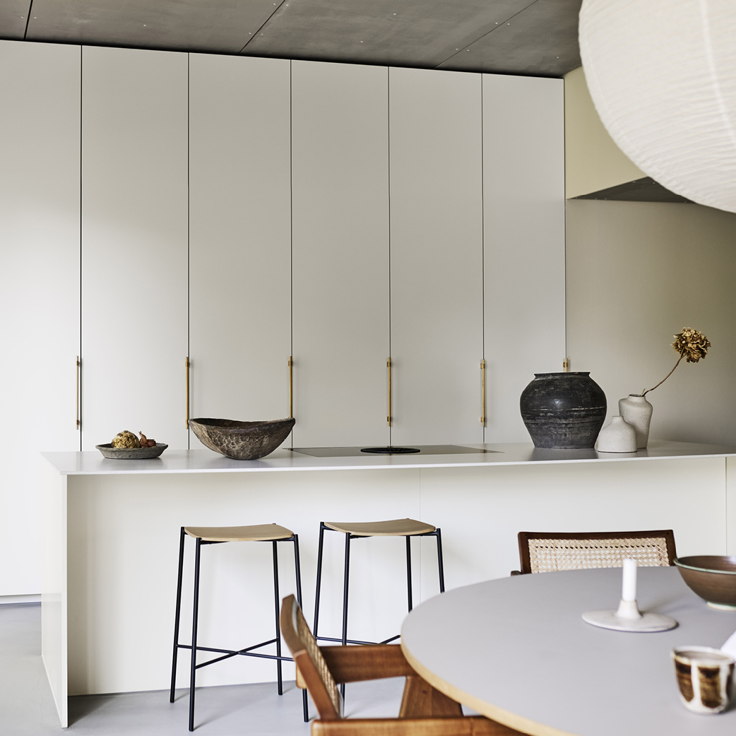 LDL Inspiration💡 Making it easy to incorporate exclusive European design inspirations in UK furniture.🎨 Read the full story here: 👉bit.ly/43PfICN👈 #Furnipart #WoodenHandles #Handles #Knobs #European #Danish #LDLBroadcast #Sustainability #Inspiration #MadeEasyForYou