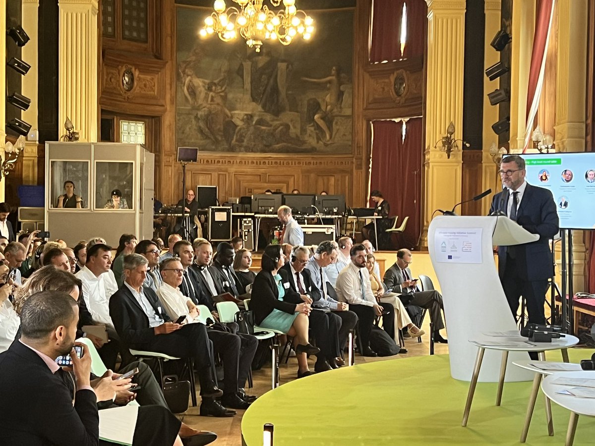 French Minister for Urban Affairs &amp; Housing, <a href="/OlivierKlein93/">Olivier Klein</a> who has himself lived in #socialhousing stresses that with political commitment, decent, #affordablehousing can be delivered at large scale in France &amp; that #energyrenovation must be accompanied with good policy tools.