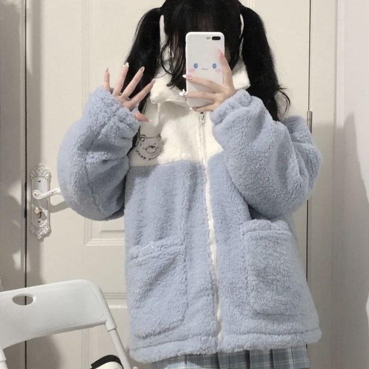 cute &amp; fluffy jacket

— a thread