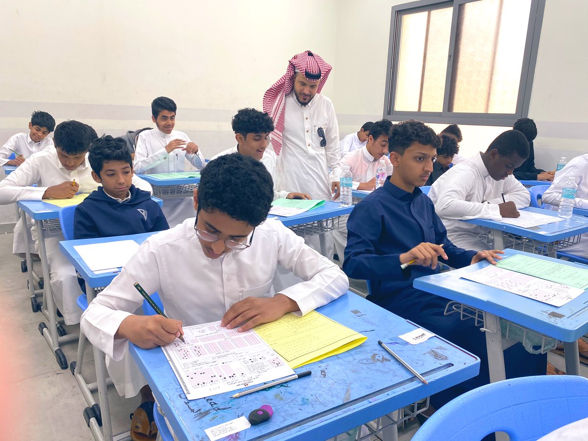 الاختبارات |

زيارة مشرف الاختبارات للمدرسة اطلاع خلالها على اختبارات الفصل الدراسي الثالث 

#مكتب_التعليم_بالنسيم 
#تعليم_جدة