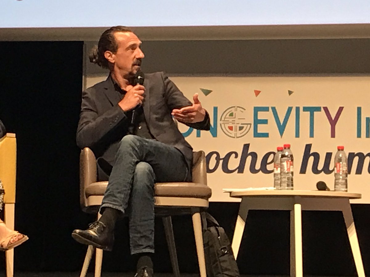 Romain Gizolme, directeur de  <a href="/AssociationADPA/">AD-PA</a> intervient ce matin au 12eme colloque <a href="/LONGEVITY_event/">Congrès LONGEVITY</a> de Poitiers pour présenter l’AD-PA et <a href="/citoyennage/">Citoyennage</a>