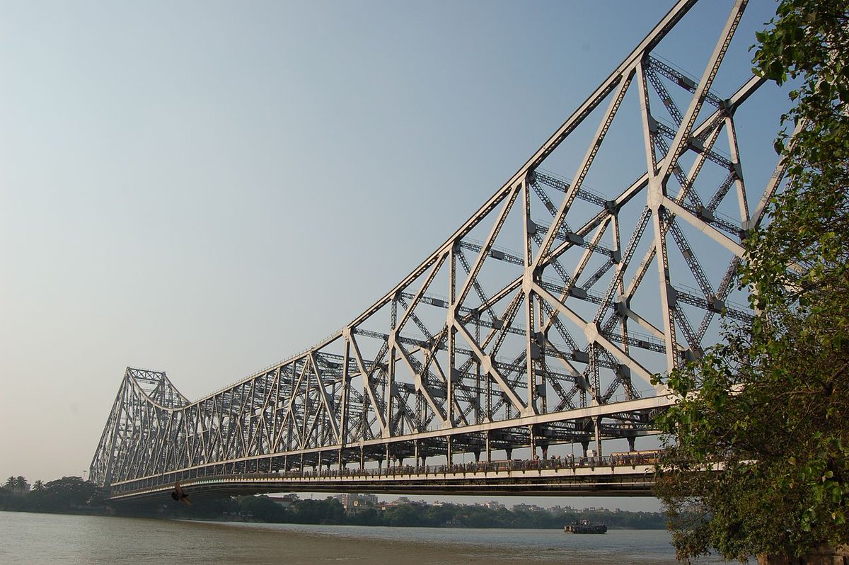 Hon'ble Governor Shri Arif Mohammed Khan conveyed hearty greetings and best wishes to Dr. C.V. Ananda Bose, Hon'ble Governor of West Bengal, the Government and the people of #WestBengal  on #WestBengalFormationDay  (20/June) :PRO, KeralaRajBhavan (Tweet 1/2)