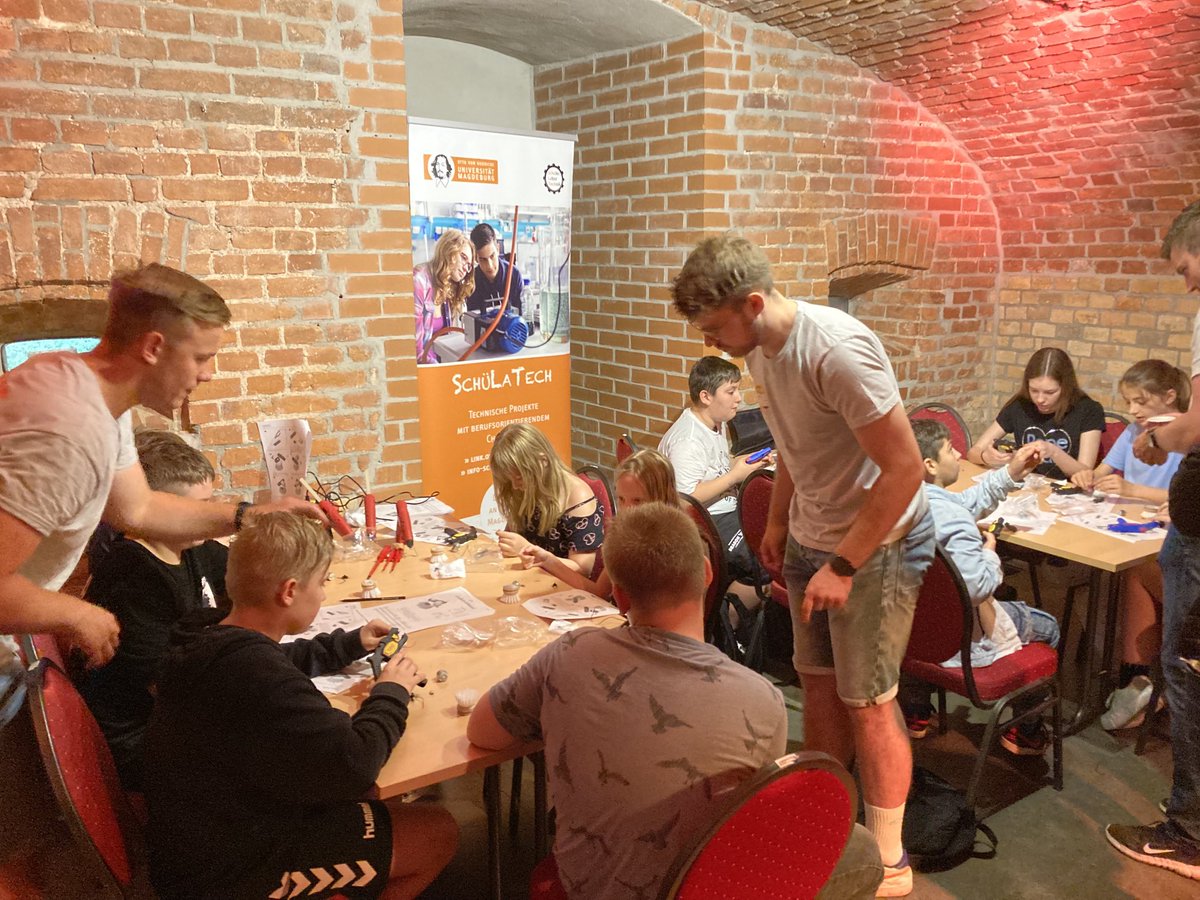 Bau Dir einen Putzroboter auf dem (Magde-) MINT-Festival 2023 in der Festung Mark #magdeMINT