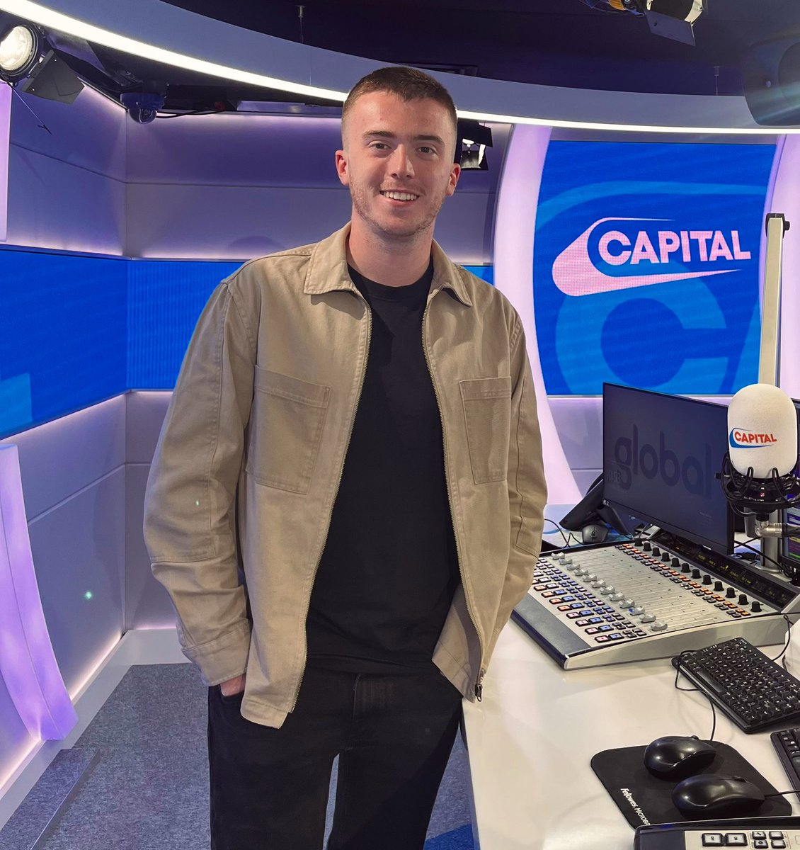 I’m excited to announce I’m now a Senior Sound Designer @CapitalOfficial 📻 I’ve loved the past year at @Global and have worked on some awesome projects so this feels incredible! 👌🏻