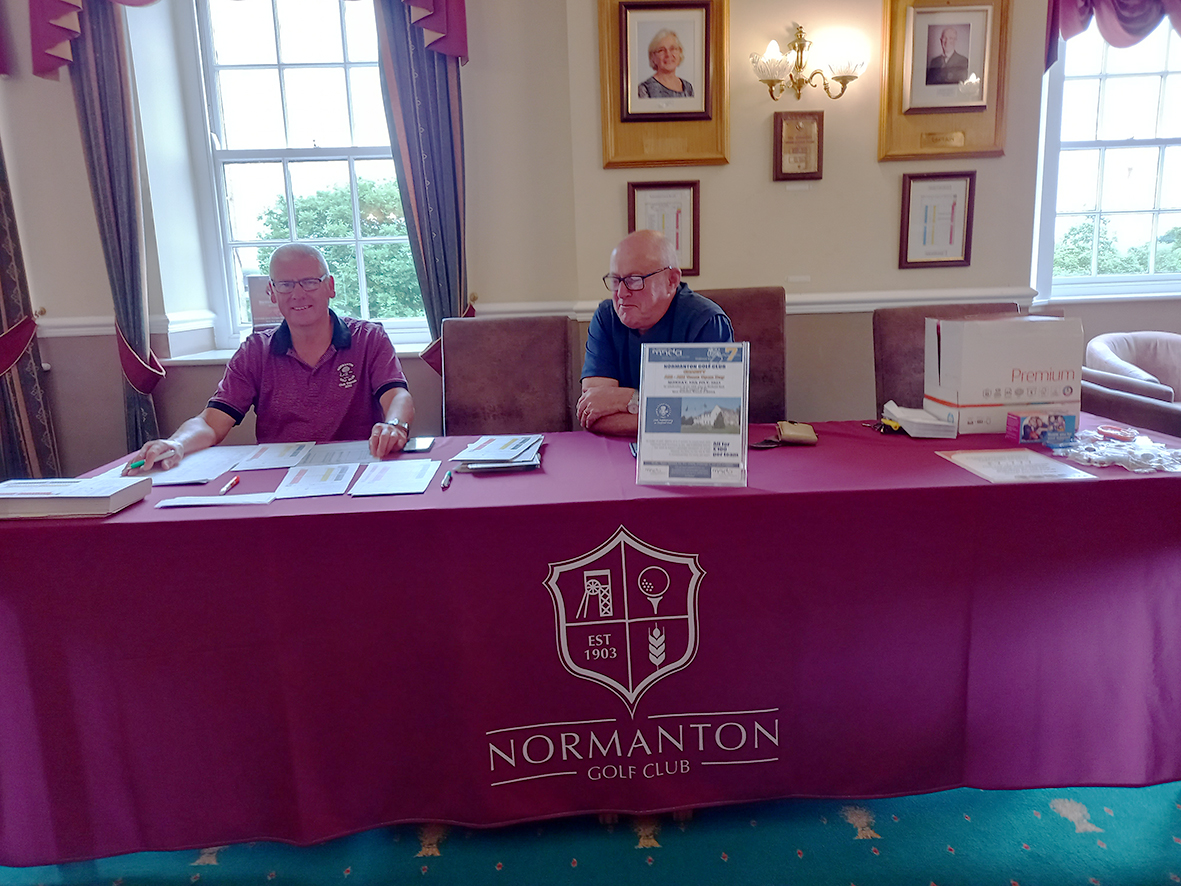 PrintformsLtd's tweet photo. @PrintformsLtd
were more than happy to design and supply Normanton Golf Club with this large Dye-sub printed polyester tablecloth with brand colour and logo for their recent AGM which highlights our versatility in producing a wide range of products for events and exhibitions. https://t.co/1F0moZ4SED