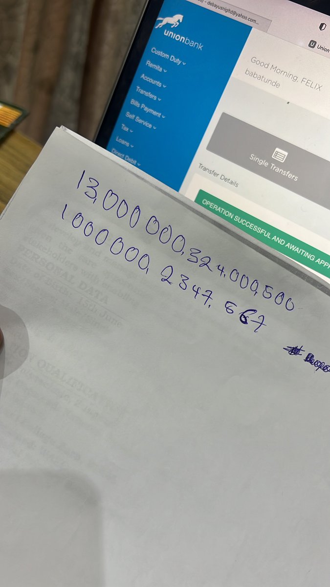 Fel_Steve's tweet photo. Write 
13,324,500
1,234,567 

See wetin graduate dey write 😭😭😩 https://t.co/Wn5DZiEUSs