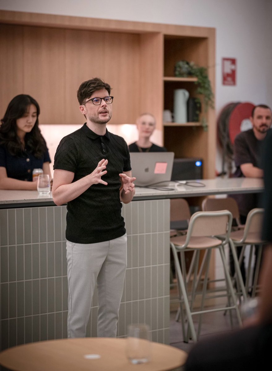 Ross Hatton tweet media