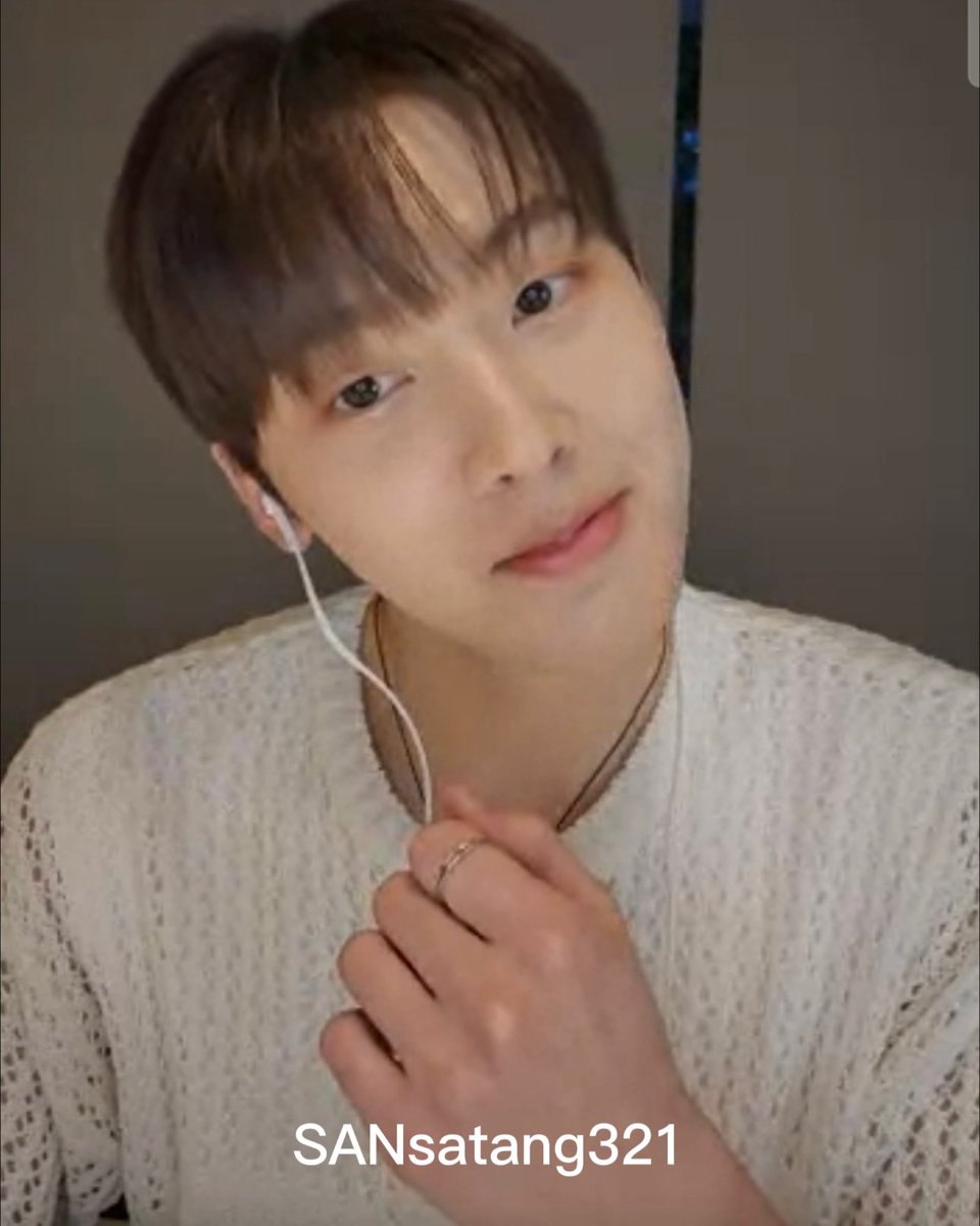 SANsatang321's tweet photo. 230620

즐거운 시간만 보내기

#캔디처럼달콤한산하오빠
#아스트로 #윤산하 #산하 
#ASTRO #YOONSANHA #SANHA 
#DIFFUSIONinBKK 
@offclASTRO https://t.co/ecrkJ4IfZL