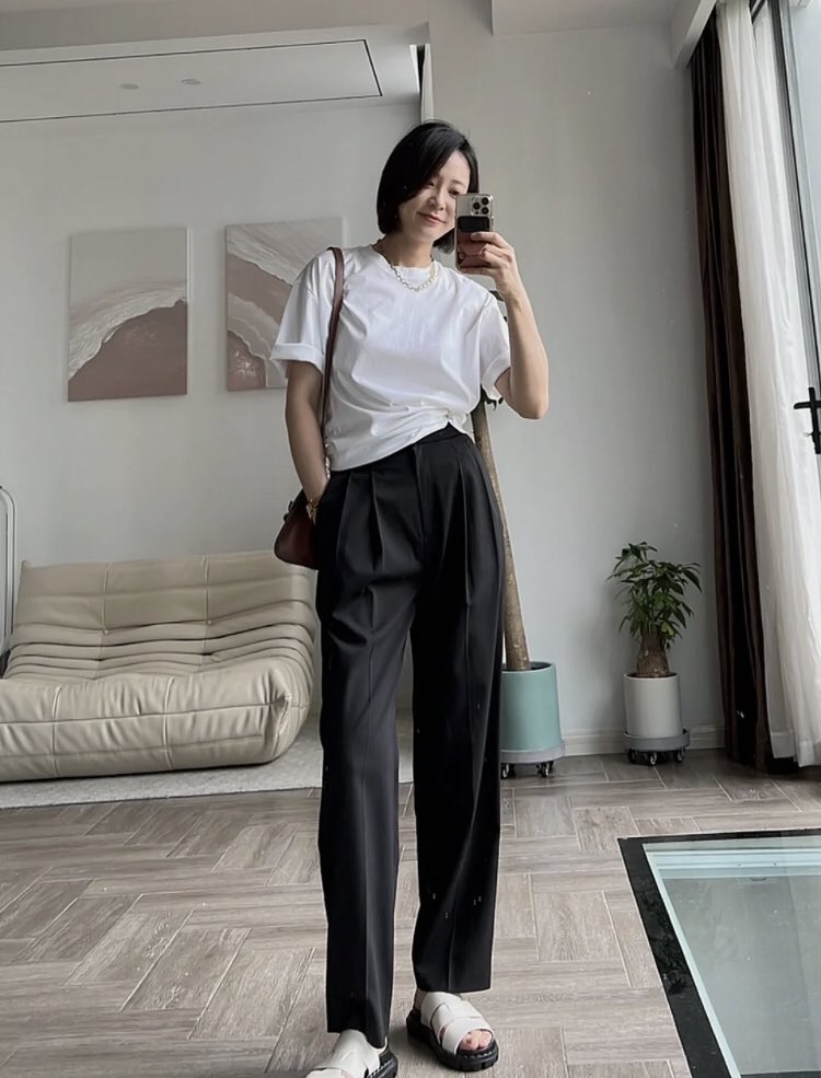 Shee0808's tweet photo. Hor~天气很晒哇 
把烦心事丢掉 腾出地方装鲜花🌸
🥰🥰🥰 https://t.co/z6Vx8VFm0F