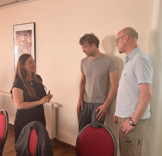 Remote_Xuar's tweet photo. Training Workshop focused on methods of #RemoteEthnography at @Uni_WUE is in full swing. Thank you all for your contributions! @rune_s_r @VanessaFrangvi1 @BjoernAlpermann https://t.co/JJerr76O13