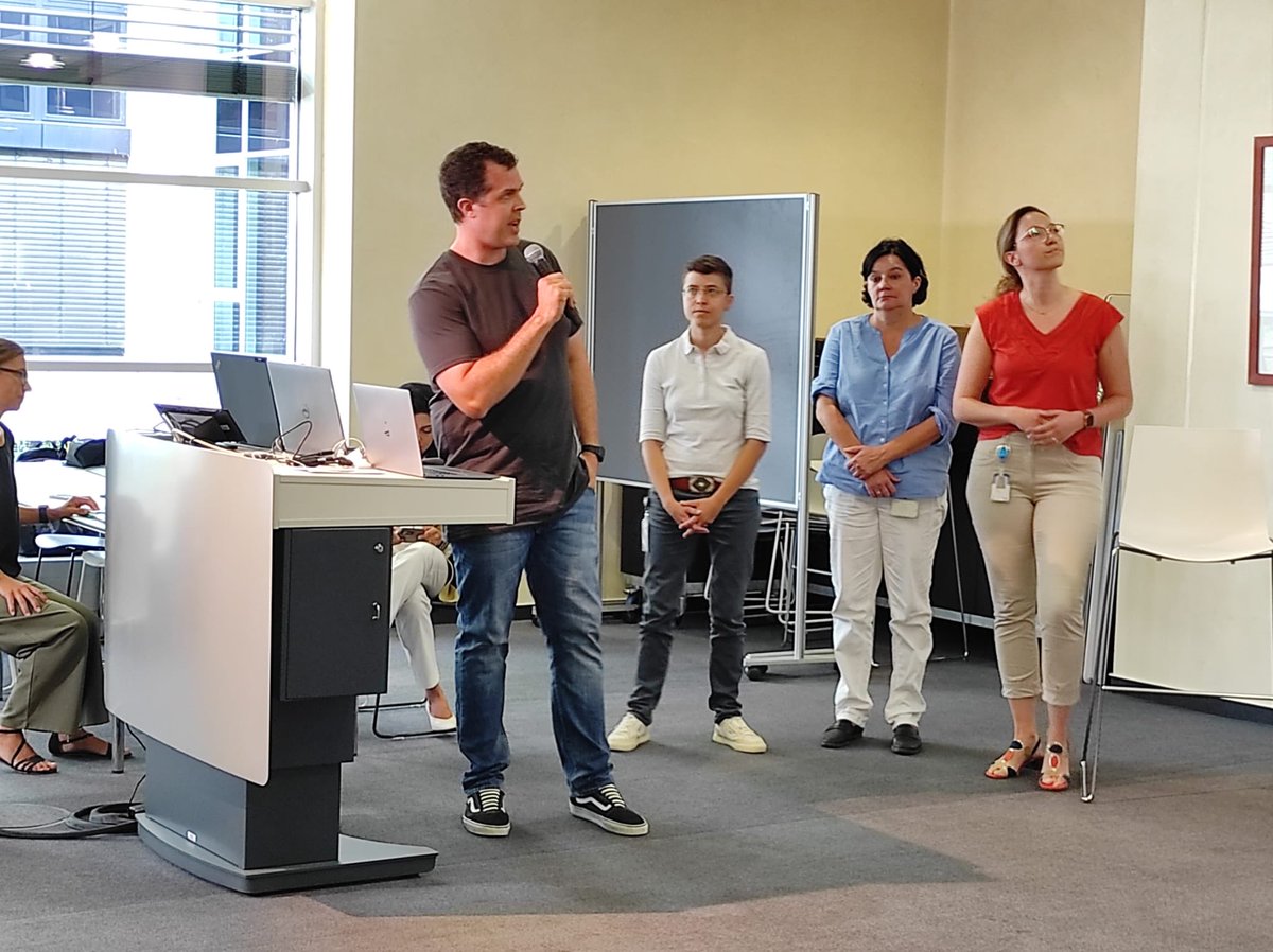 gangadharansind's tweet photo. At SAP #UECon 23', @SAP #UserEnablement (UE) experts deep dive into UE offerings - SAP #HelpPortal, SAP #TranslationHub, #SAPEnableNow and more!
@yellowistheone @meike_haungs @Christo04077172, Kerstin Bier https://t.co/Gx0G9PeVTJ