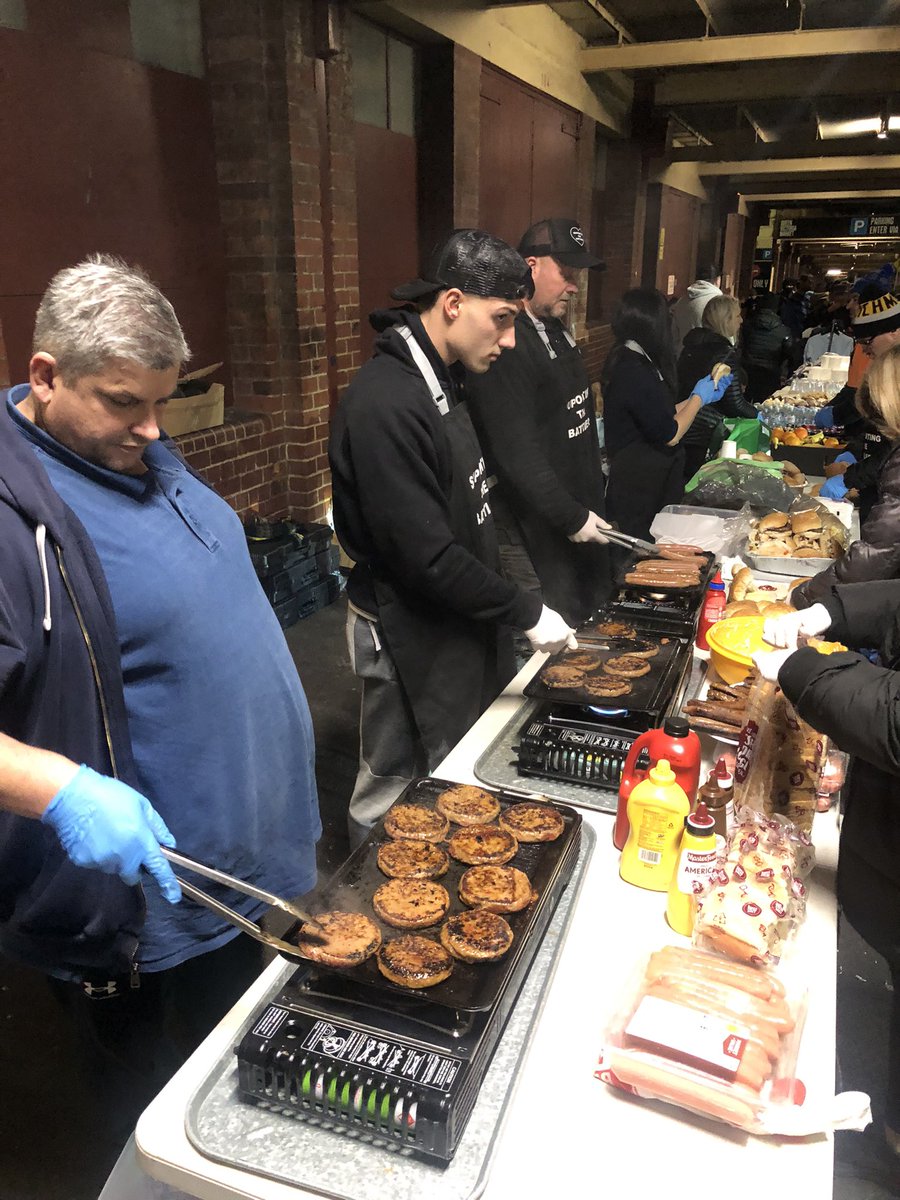 dan_akis's tweet photo. We’re still out there every Weds night feeding and supporting the homeless at the Vic mkt every Weds night!!! Couldn’t do it without our sponsors and great volunteers. #supportingthebattlers https://t.co/pDzmXt0xfZ