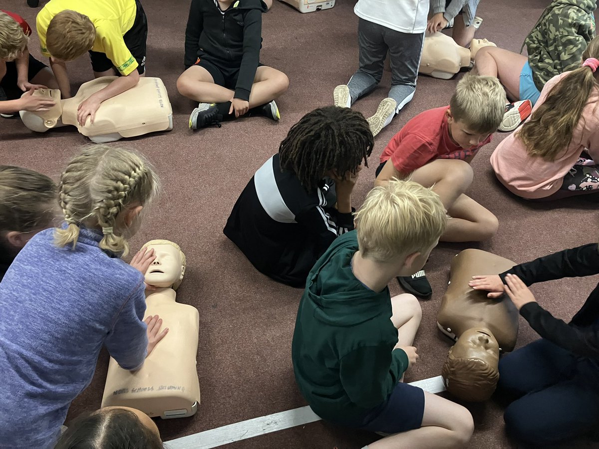 BleasbyPrimary's tweet image. …in full swing!