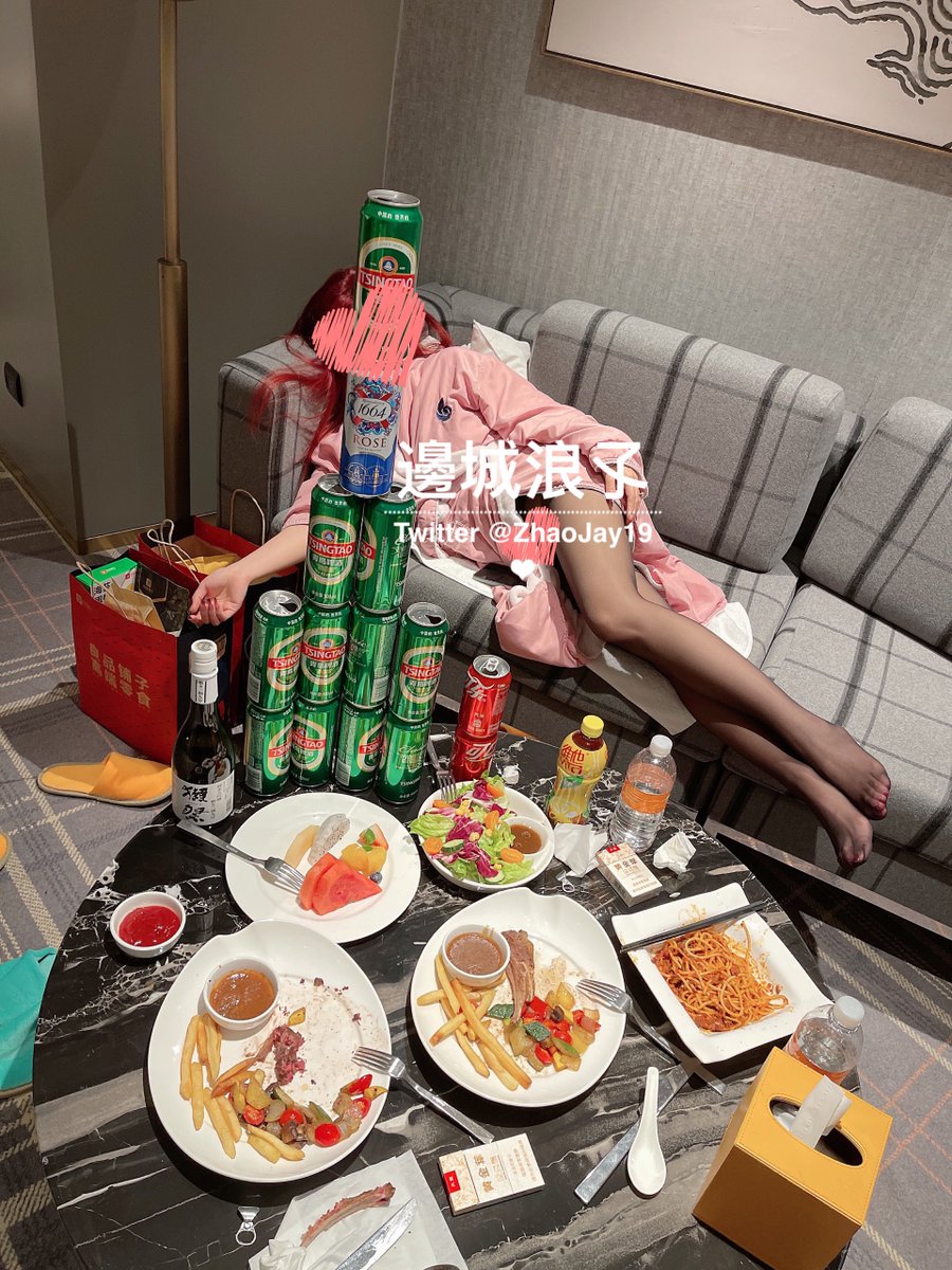 😔想邀约见面的请过门槛！一天被放两次鸽子 说不来就不来 说消失就突然不回话！以后别跟我说怕骗子 以前被骗过！请你带点脑子去分辨ok？入圈三年以上的夫妻账号十几万的粉 评论大家都能看的到 还是骗子？骗子能用同一个账号在这骗3年以上？我们发的照片和那些网图骗子一样？真不真实看不出来？？
#南京 https://t.co/gseugo0ZEp