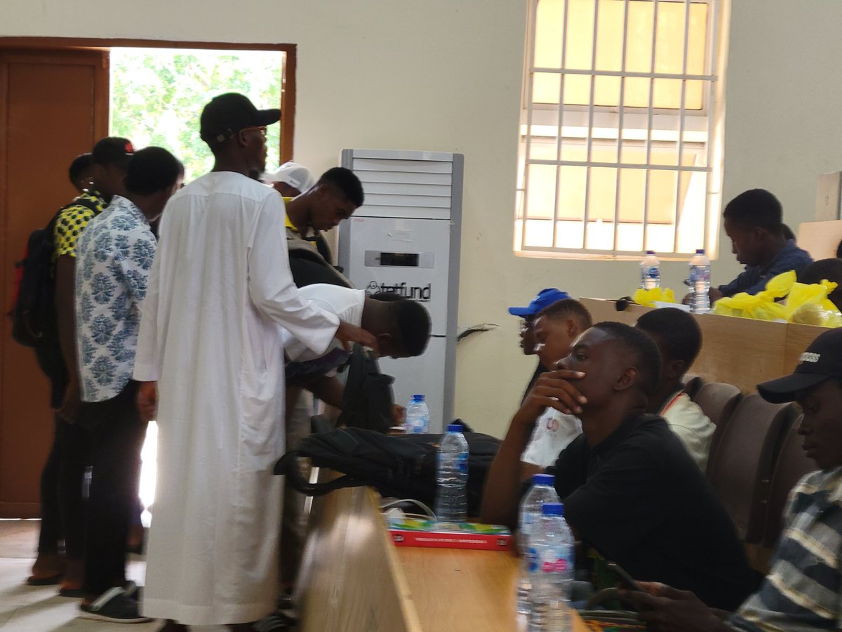 Hackathon Africa tweet media