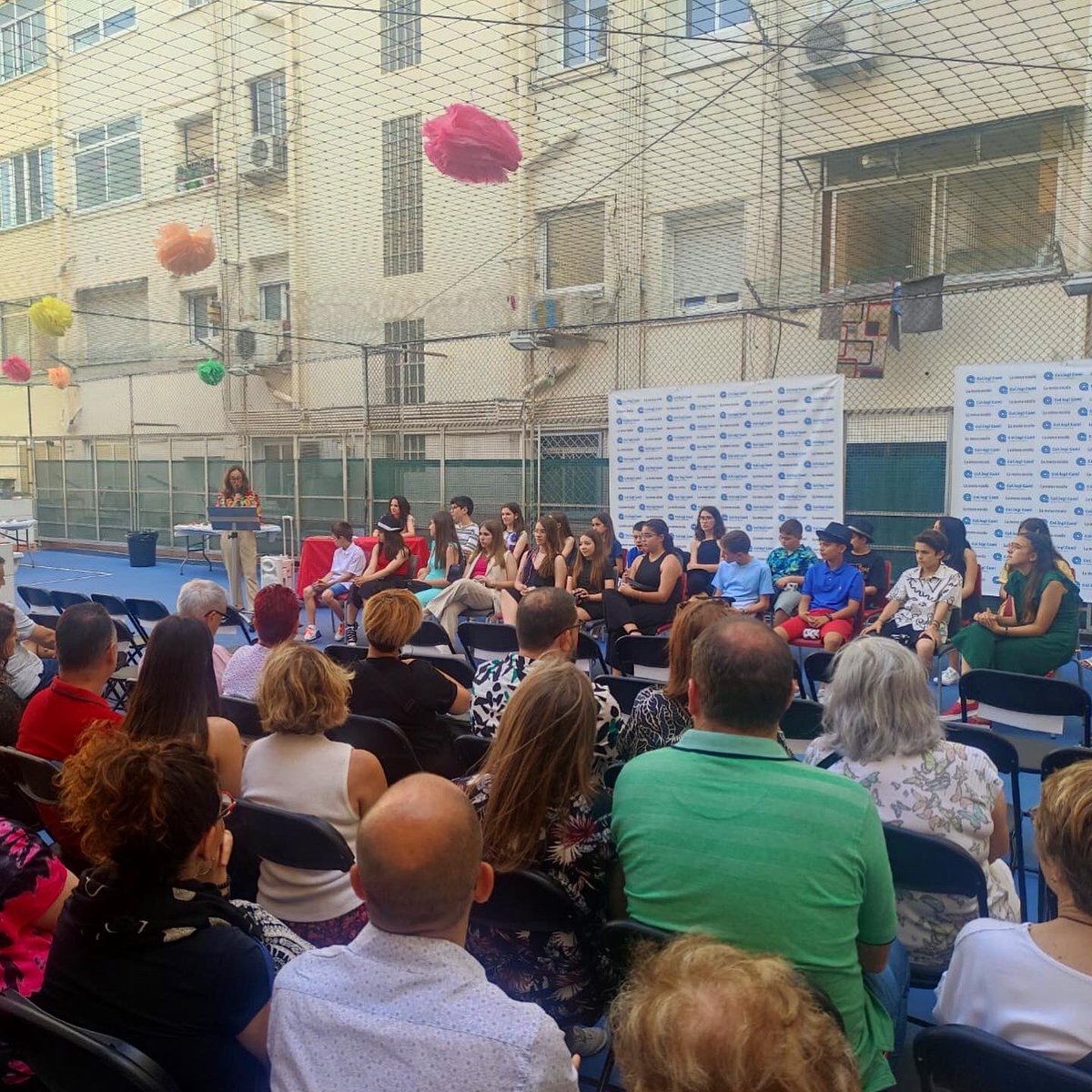 Festa de graduació de 6è!🎊
Us trobarem a faltar!

#colecami #somcami #primaria #festa #6e