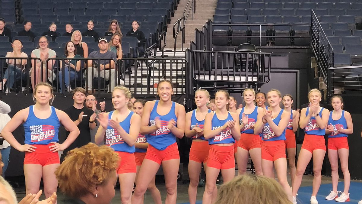 Proud to sponsor legislation that helped bring 2024 Olympic Gymnastics Trials to MN and carried to the finish line a support for a mural tribute to Gold Medalist Suni Lee, St. Paul's East Side born and raised.  Good luck!
cbsnews.com/minnesota/news…