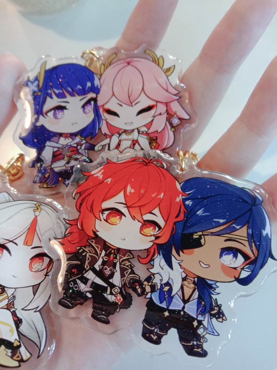 ディルック(原神) ,ガイア(原神) ,雷神バアル ,八重神子(原神) 「Picked up my charms today. It's a bit ha」|shado 💜 comms openのイラスト