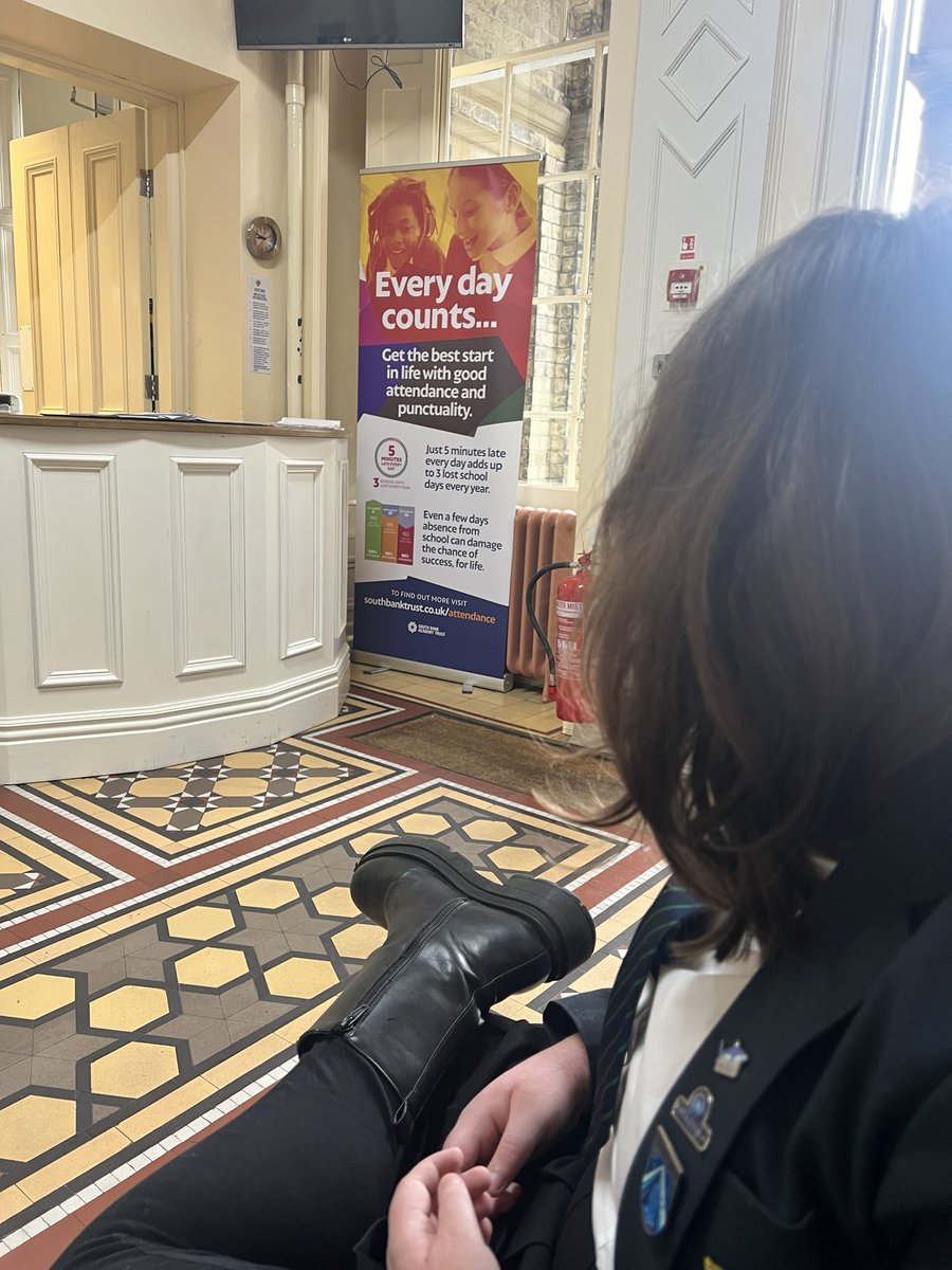 Good to see that @SBMatYork are listening to feedback from parents & professionals @naomicfisher @warwickmansell the banner is still in reception to greet us after not managing to get into school yesterday #ebsa #Autism #Neurodiversity @NotFineinSchool