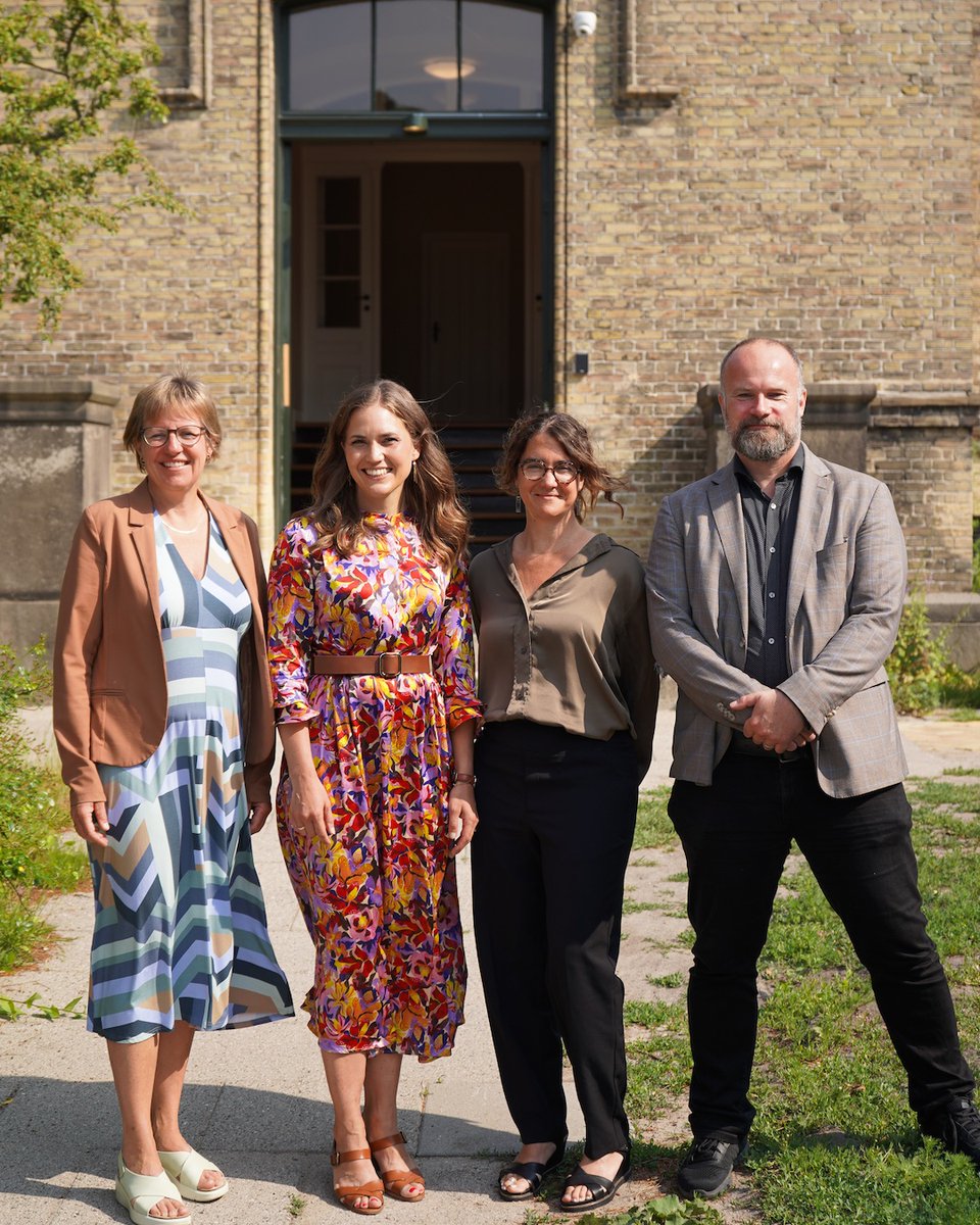 DIKU_Institut's tweet photo. Productive visit by the Danish Minister for Digital Government and Gender Equality, @marie_bjerre today! We discussed understanding common needs and how the Ministry and DIKU can support each other. We look forward to continuing the dialogue🌟🤝 #dkpol #kbhuni @science_ku https://t.co/9bRG68xApv