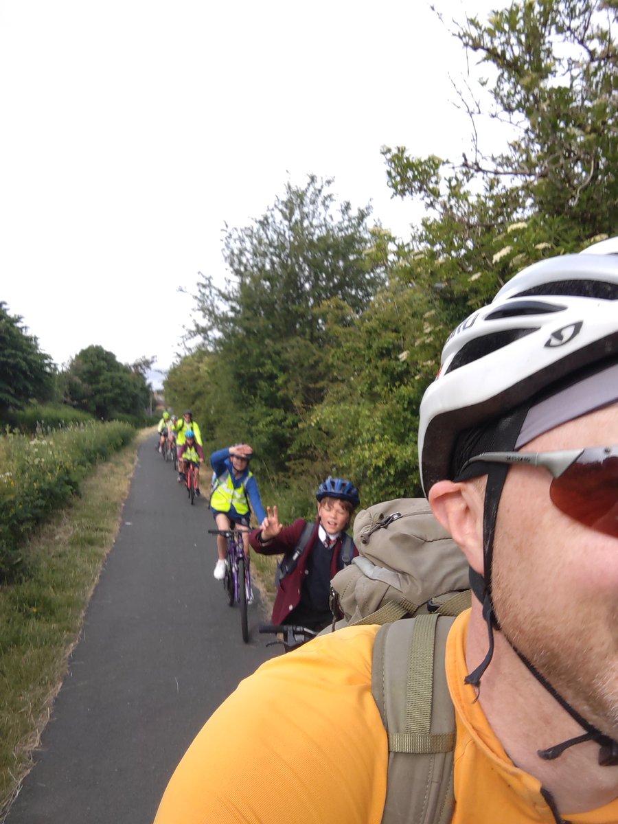 JarlathFlynn's tweet photo. Last very tiny bike bus for the @GWC_News Lanark Road route today. Roadworks forced us on to the canal. It was peaceful and pollution free but very tight and not suitable for group cycling with kids. Nice to hear the kids chatting😊 @Junicycle_LR @blackfordsafer1 @SpokesLothian @ https://t.co/YvigA54SJC