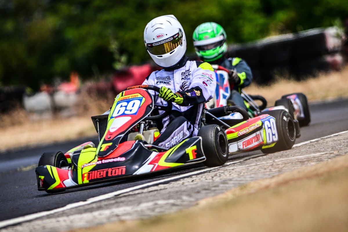 Sam Shaw tweet media