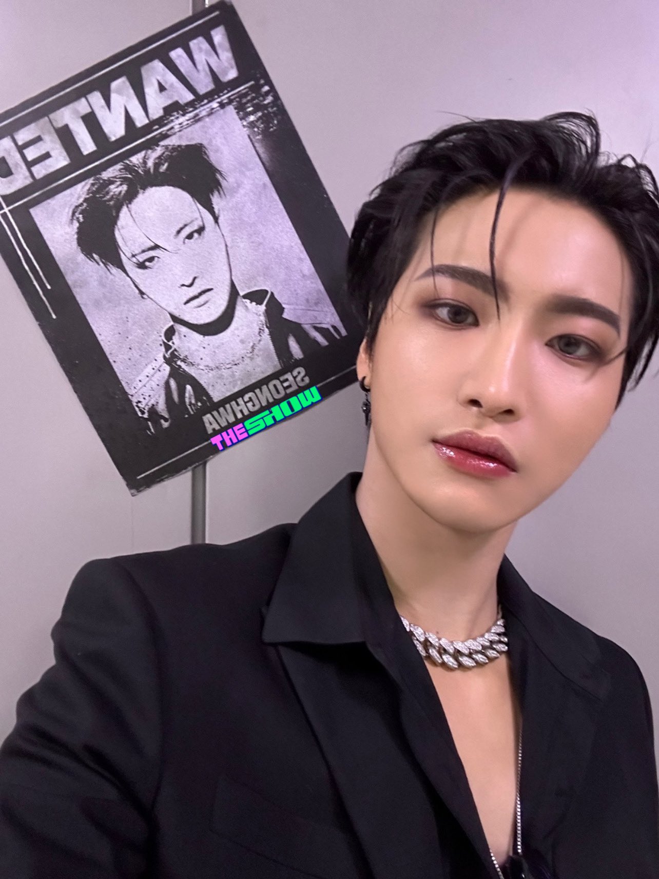 FzDgy0XaYAAwG8B?format=jpg&name=large