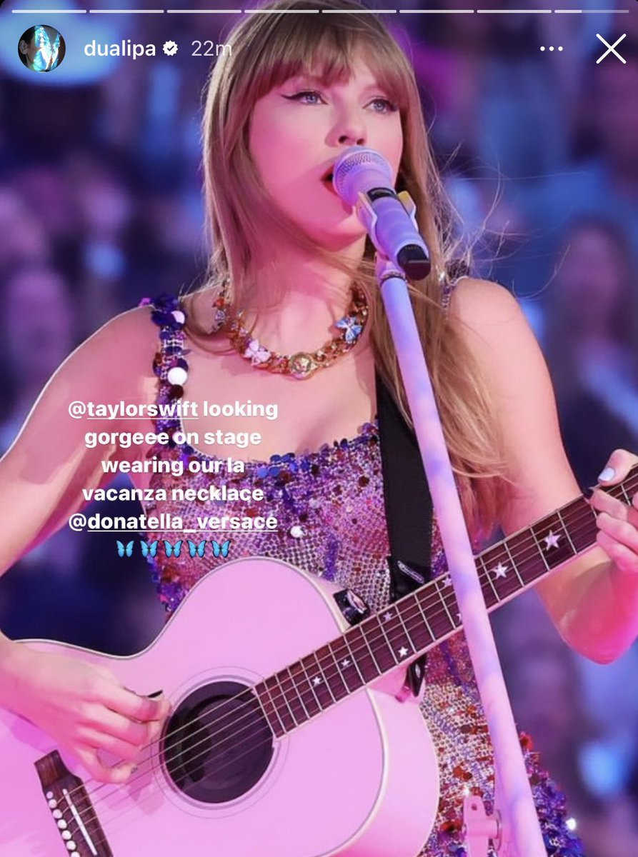 Olscd's tweet photo. Ok, what if the necklace WAS an Easter egg for #LoverDeluxe From the Vault ?? 🤯 🦋🦋🦋

#CupidArrow #ErasTour https://t.co/6yTVt53XqS