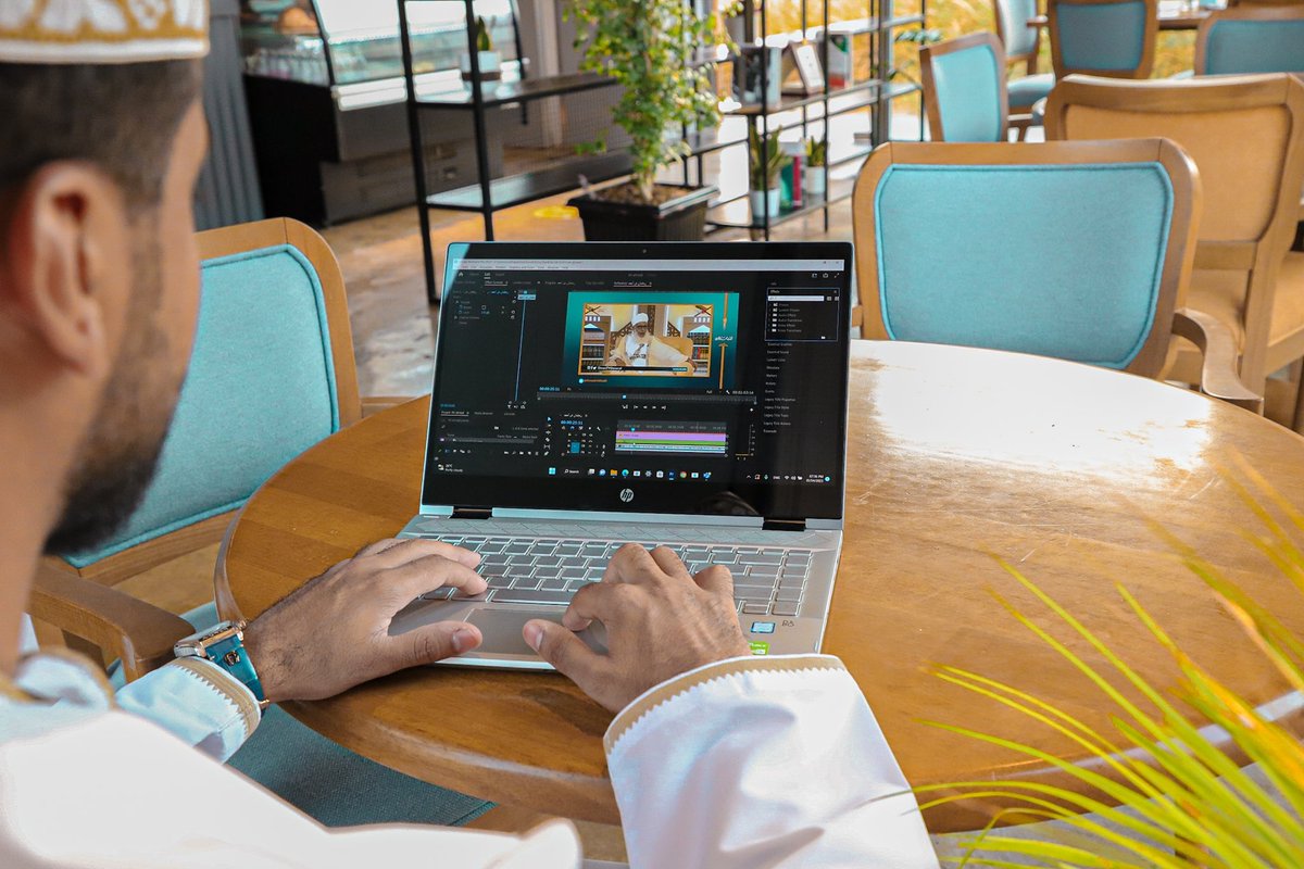 Spark production 🎥
لخدمات التصوير و التسويق الرقمي .

وجهتك الرقمية لتوثيق وتطوير خدماتكم و منتجاتكم بجودة عالية و إتقان في العمل بكوادر عمانية شابة .

instagram.com/spark.producti…

للتواصل :
93525297-90909721
——————
#عمان #وزارة_الإسكان #وظائف #دفعة_2023  #تصوير #عمل #مسقط #وظيفة