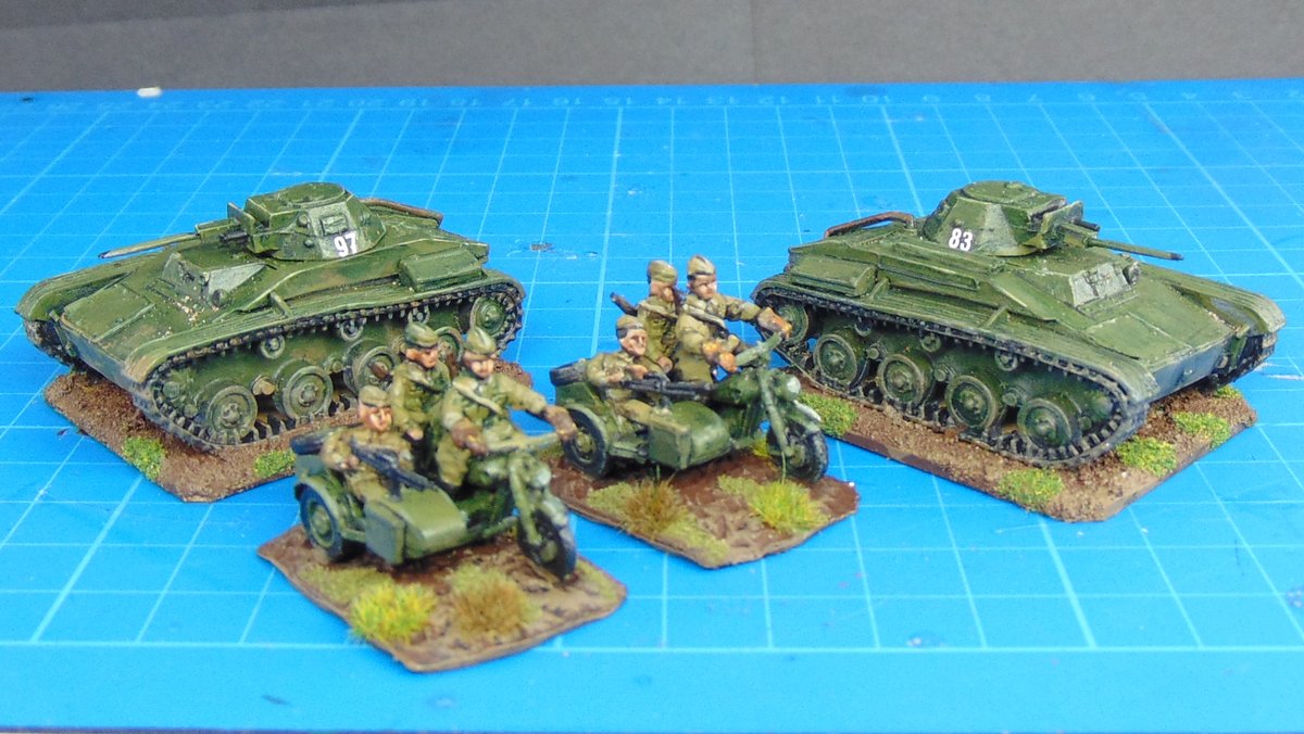 Last of the recent 20mm WW2 commission. Soviet T60 tanks and motorcycle sidecars.
The tanks are metal and heavy so decided to base them to protect the paintwork.