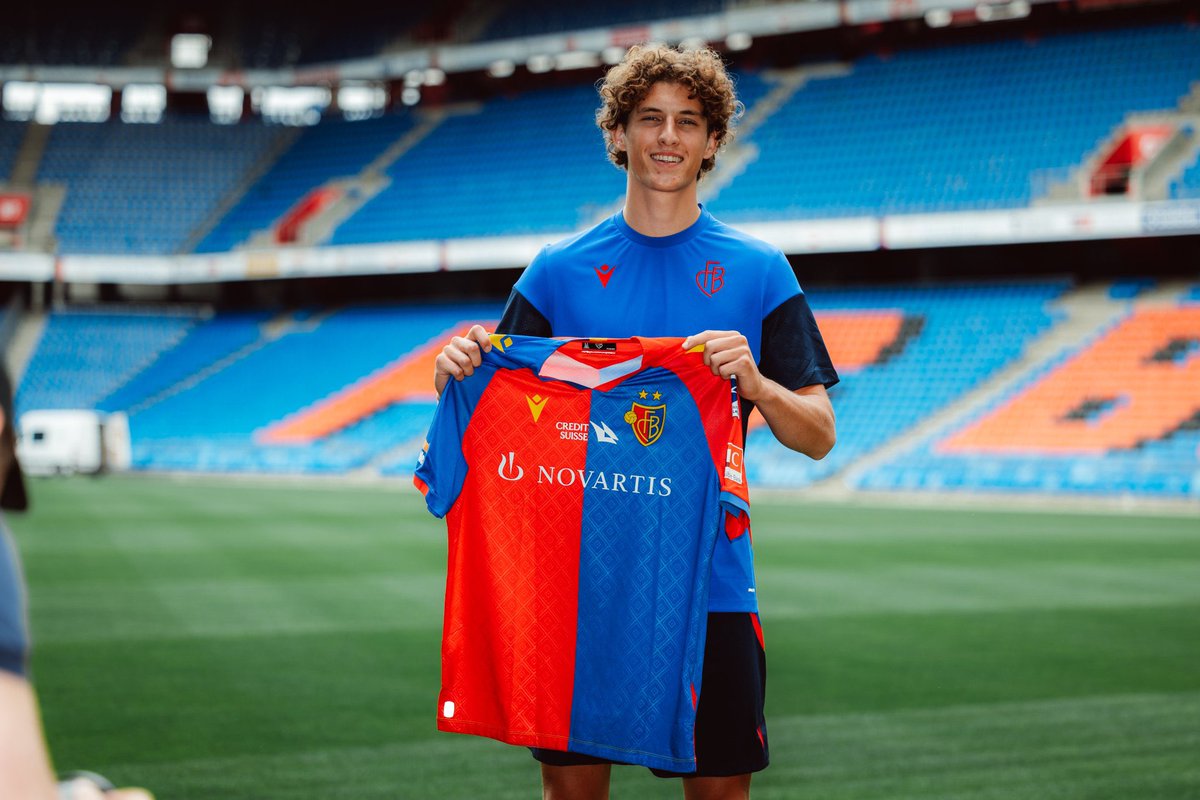 ✍️ Welcome Finn!

🆕️ The first summer recruitment! 20-year-old central defender Finn van Breemen joins us from <a href="/ADODenHaag/">ADO Den Haag</a> in the Eredivisie. He joins for four seasons.

#FCBasel1893 #MirSinBasel