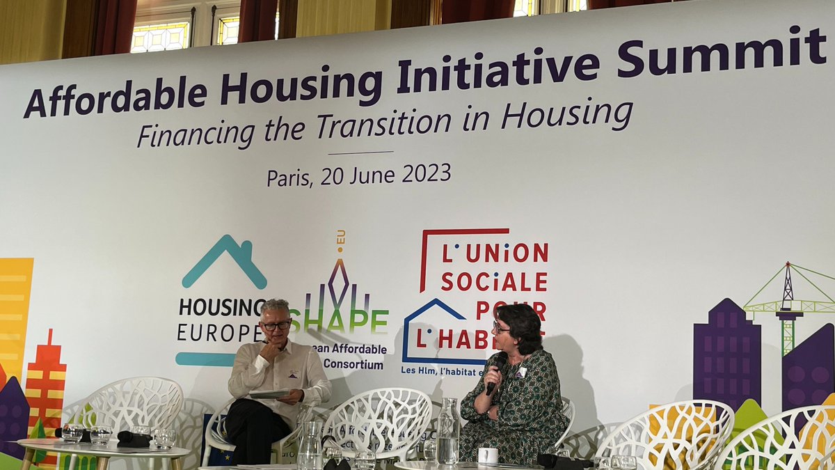 At #CEB we take an integrated approach to social #housing as an essential component of social inclusion and environmental sustainability 👉Vice-Governor <a href="/gaudin_sandrine/">Sandrine Gaudin</a> in a fireside chat with @Eddyca1 <a href="/housingEurope/">Housing Europe</a> Affordable Housing Summit in Paris