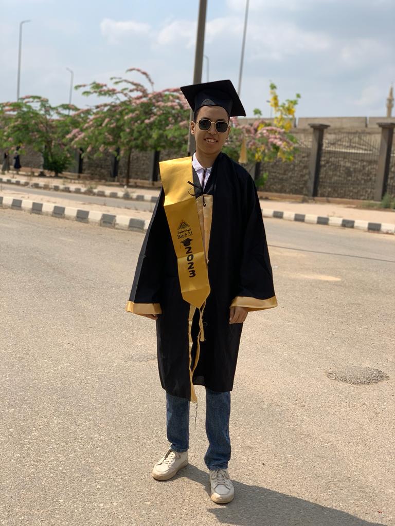 {وكان فضل الله عليك عظيماً} 
الحمدلله ختامها مسك النهارده انتهي فصل من الحكايه واتمني الجاي يكون ثبات و توفيق و سعي للخير ولربنا♥️♥️♥️👨🏻‍🎓
#خريج_2023 🎓♥️