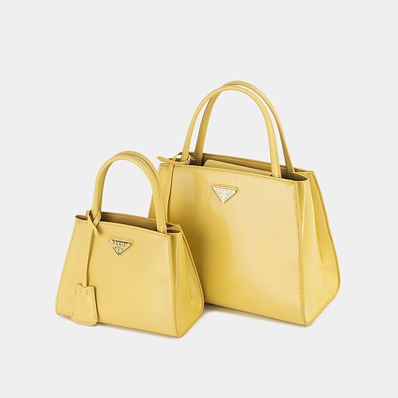 Sohrabb229's tweet photo. 👜US$56.08 - US$58.13 Reps Women Fashion Vertical Square Handbag🥳
✨
✨
💝Hardness: Soft
💝With Or Without Interlayer: Have
💝Number Of Shoulder Straps: Single
💝Size: Small/Large
🍥
🍥
🍥
#repshandbags #fauxbags #handbags #repsPradabags #womenbags #fakebags #babareplica #bags https://t.co/AfYccnKNo7