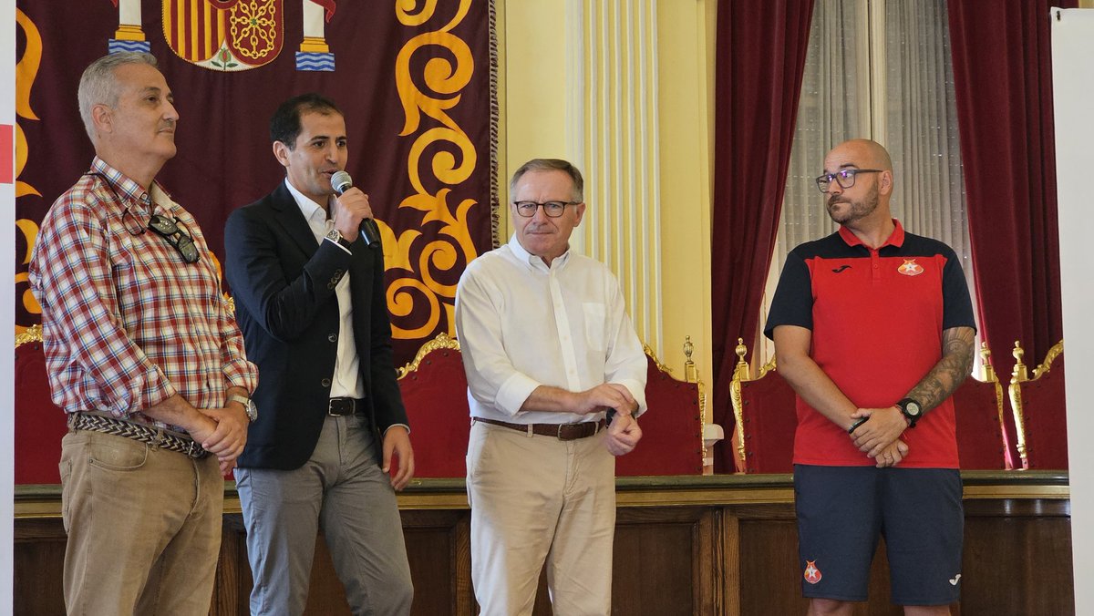 🏆El <a href="/Melistar_FS/">MELISTAR FS - Melilla Ciudad del Deporte</a> es recibido en el Salón Dorado tras su ascenso a segunda división. 

🗣<a href="/Bussi_za/">Bussian RM</a> afirma que la apuesta por el fútbol sala ha dado sus frutos y desea que el próximo gestor apoye este proyecto 

👏👏¡Enhorabuena, campeones! Y gracias por la satisfacción dada 🤩