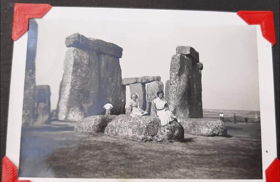 Some old family photographs taken during 50s of when you could get up close and personal to <a href="/EH_Stonehenge/">Stonehenge</a> #SummerSolstice2023