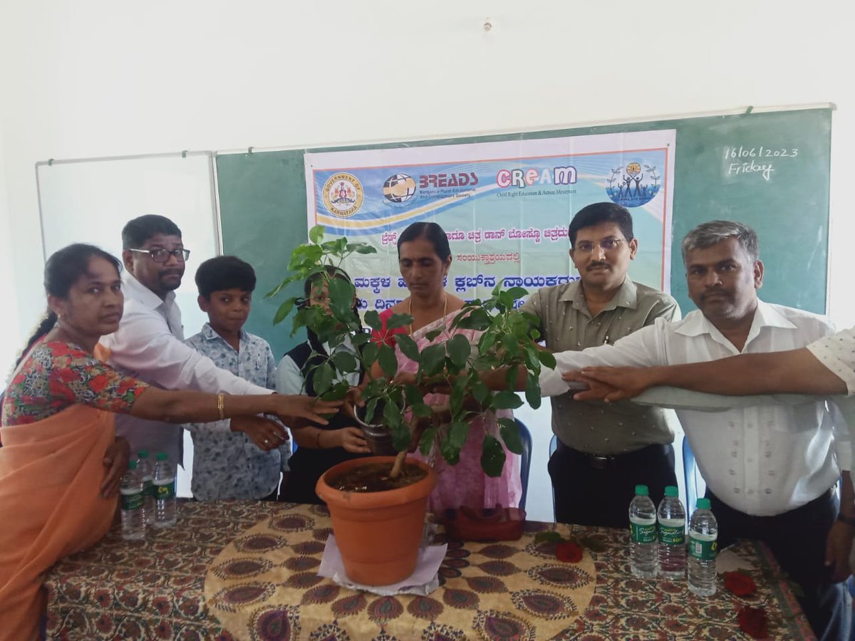 DonBoscoBREADS's tweet photo. Don Bosco CHITHRA Empowers Child Rights Club Leaders
On 16 June 2023, a one-day training workshop was organised by the Centre for Human Intervention and Training in Holistic Rural Action (CHITHRA) in collaboration with BREADS. https://t.co/dHIGdbav6w