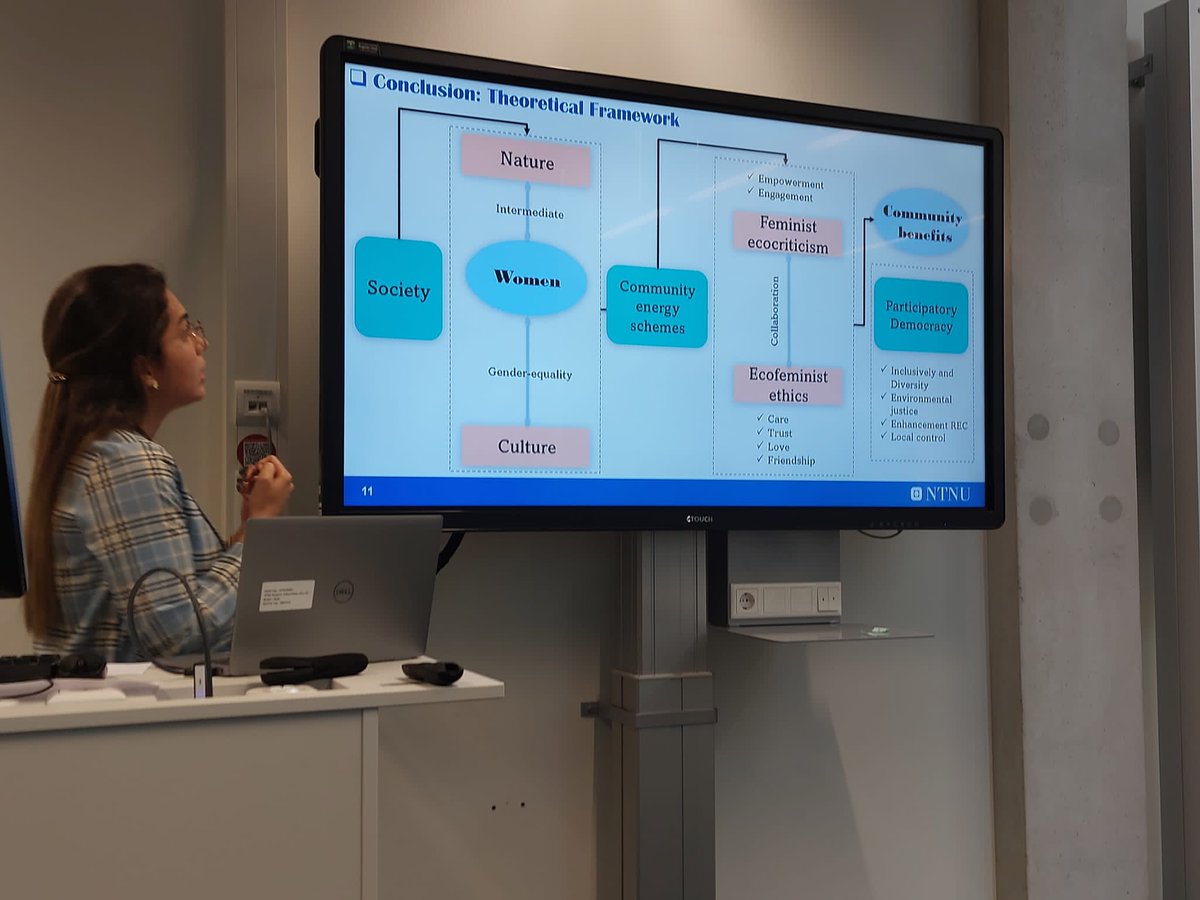 Pariman Boostani from NTNU presented the feminist perspective on energy transition at one of the parallel sessions at #ICNP2023