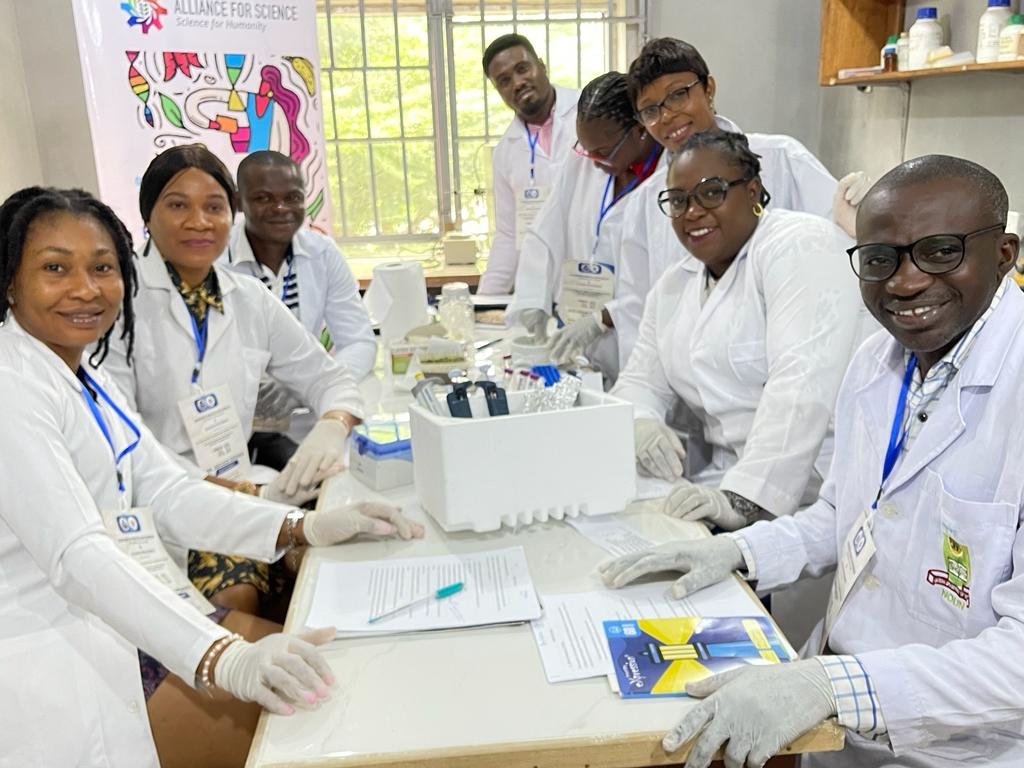 ScienceAlly's tweet photo. Day 2 of the Molecular Biology, Bioinformatics, and Science communication workshop is underway with DNA extraction session @IITA_CGIAR @Unical1975
#CalabarBiotech #Relief2Resilience @SheilaAfrica https://t.co/CRo0cl0And