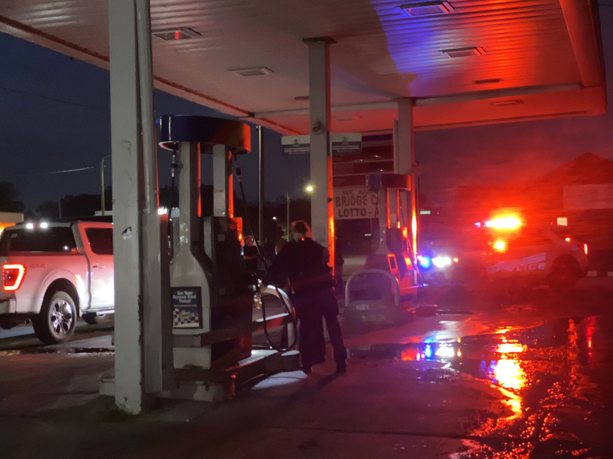 Mike Campbell on Twitter "Somebody torched a gas station on 7 Mile