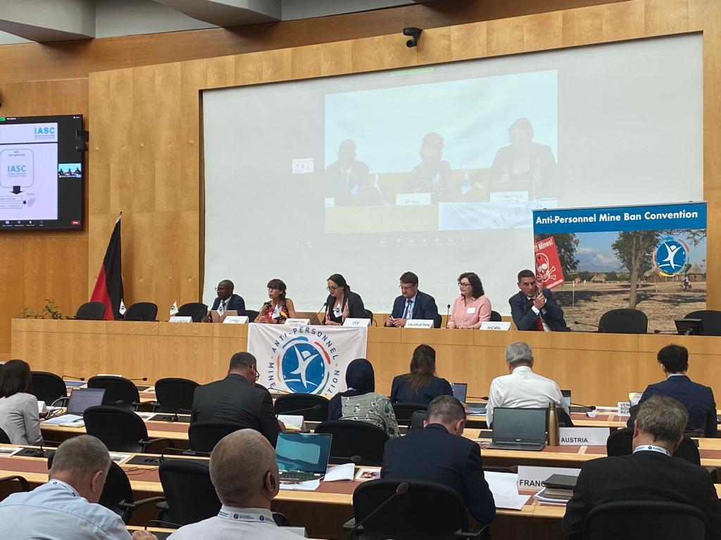 minefreeworld's tweet photo. Why is #MHPPS critical? Ensures integral assistance for #victims Emergency situations demand the assessing and addressing of psychological and psycho-social impact #ICRC #ItCBL https://t.co/3Aze8eJ9FE