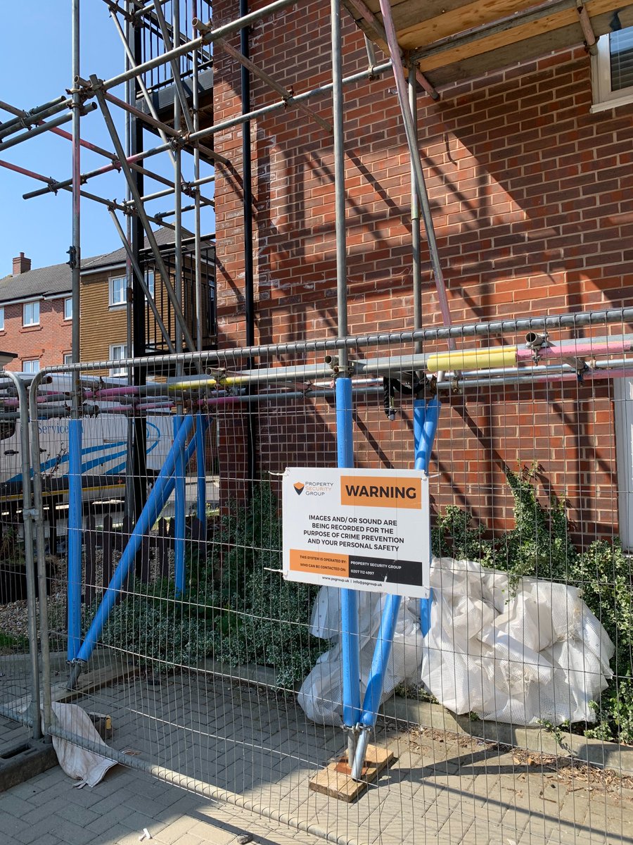 Another #scaffoldingalarm installed, protecting a #constructionuk #scaffolding site with solar/battery security cameras monitored 24hrs for an affordable £99 per week - and a 110db siren and strobe to deter trespassers from remaining on site
scaffoldingalarms.uk