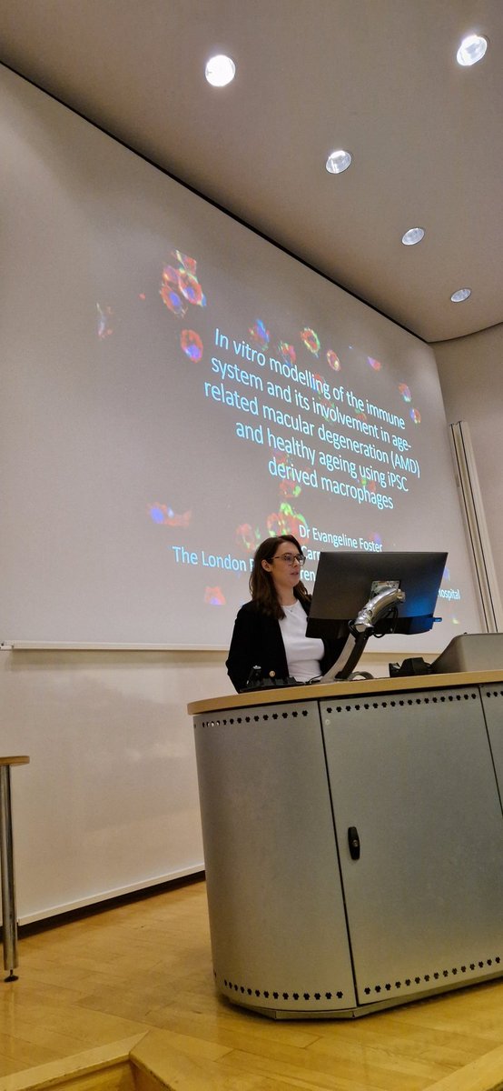 Next up is postdoctoral researcher @Evangeline_MF from the Carr lab, giving us a great talk on in vitro modelling of the immune system and its involvement in age-related macular degeneration (AMD) 
using iPSC derived macrophages!