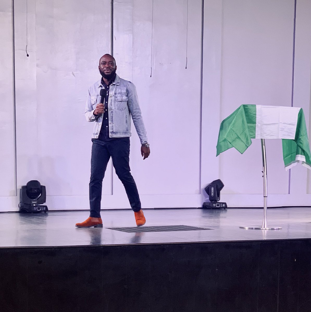 TolulopeAyeni's tweet photo. Last Saturday with Pastor @Gideonmba_ and his @choicesouls team #somebodypray event. Where we prayed for Nigeria and charged the church to take action - preach Jesus, solve problems and serve people with love. https://t.co/gMttWDT9Wz