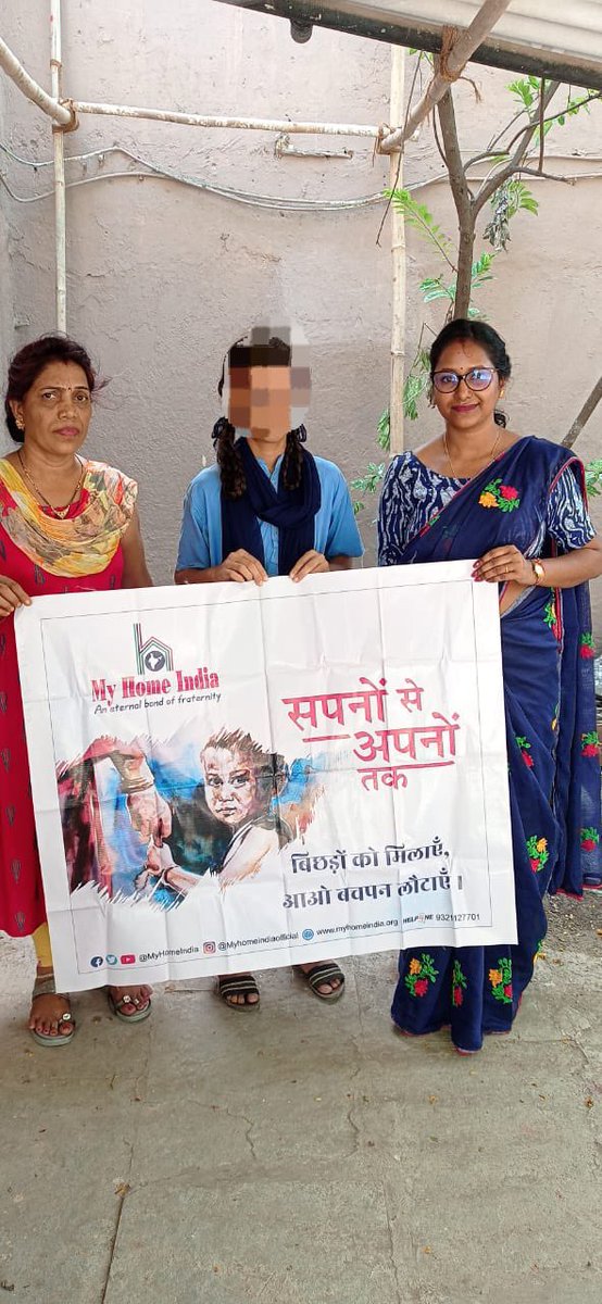 A 17 year old girl from Gondiya, #Maharashtra ran away from her home due to uneven family conditions.

She was identified by <a href="/MumbaiPolice/">मुंबई पोलीस Mumbai Police</a> as Child &amp; sent to Children Home. Our ‘Snehdoot’ provided her counselling upon which, the girl realised her mistake. Now, she is reunited