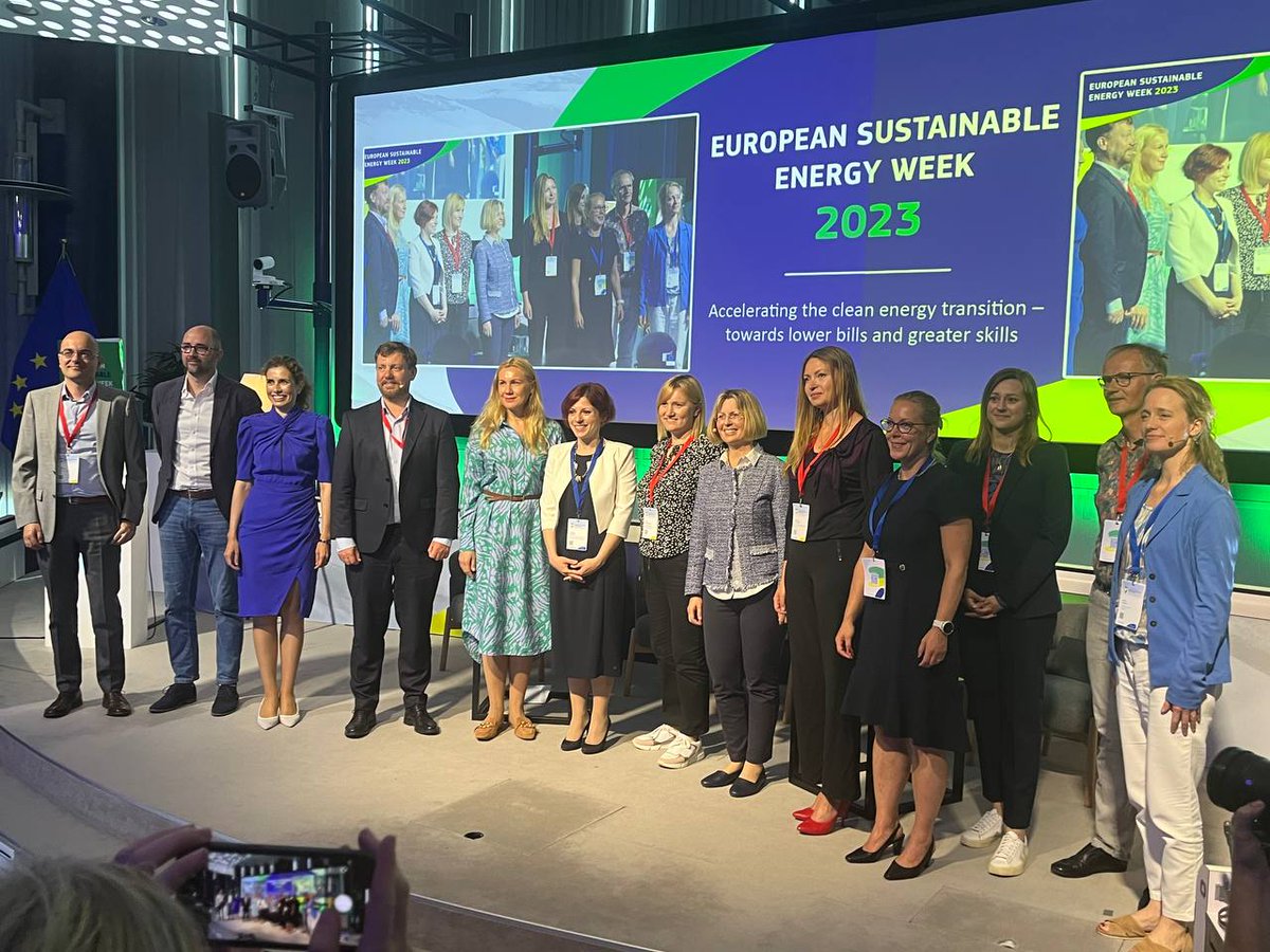 Pep Malagrava (@pepmalagrava) on Twitter photo 🏆La Comissió Europea reconeix la tasca de l'<a href="/ibe_goib/">Institut Balear de l'Energia</a> i els seus autoconsums compartits
😥No hem guanyat el premi, però el fet de ser finalistes ha de permetre consolidar un model que és socialment just, redueix emissions i la factura a través de lo públic
💪Orgull de feina 🏆La Comissió Europea reconeix la tasca de l'<a href="/ibe_goib/">Institut Balear de l'Energia</a> i els seus autoconsums compartits
😥No hem guanyat el premi, però el fet de ser finalistes ha de permetre consolidar un model que és socialment just, redueix emissions i la factura a través de lo públic
💪Orgull de feina
